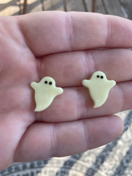 Ghost - Glow-in-the-Dark (Studs)